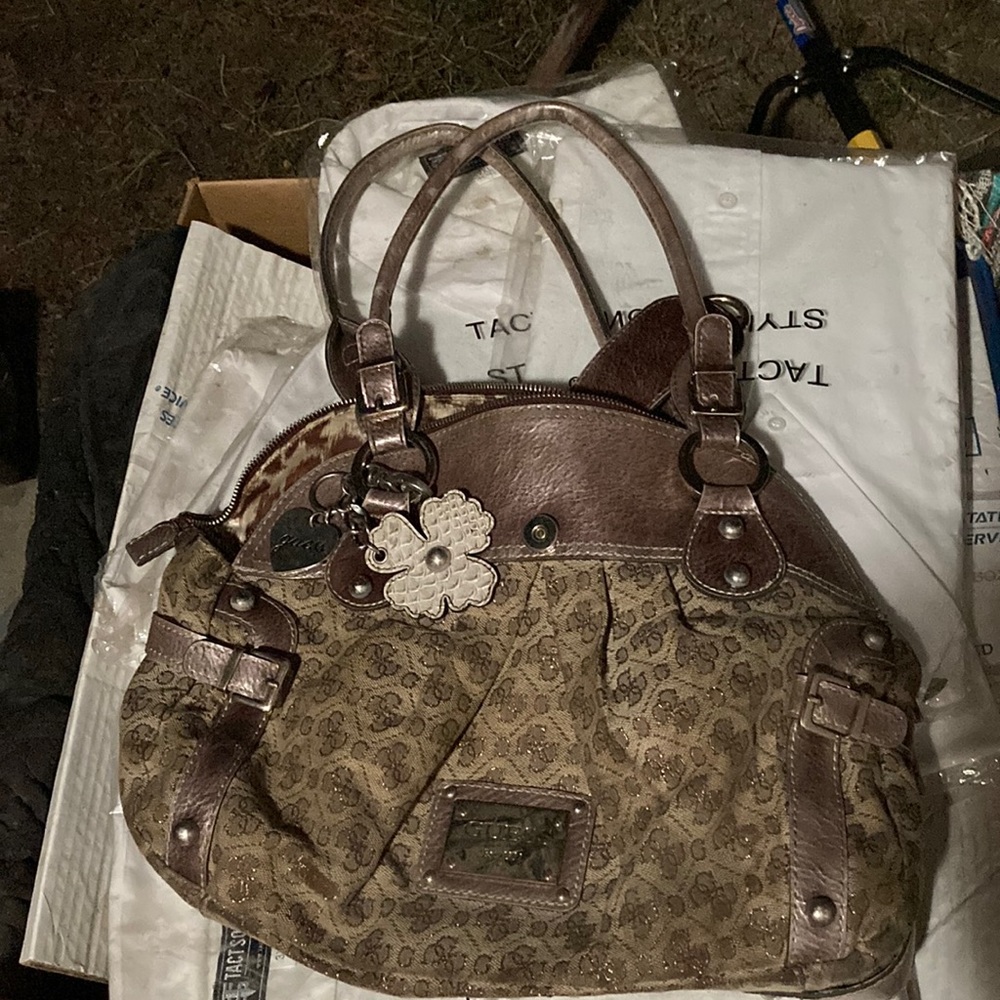 Guess purse